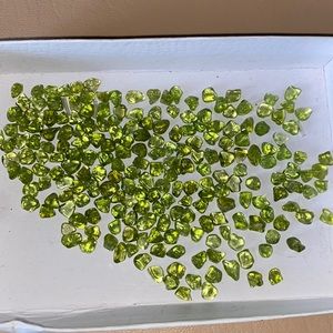 Peridot Crystal Chip Beads